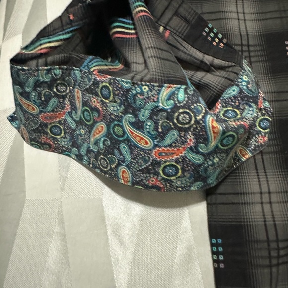 Robert Graham black and gray long sleeve - Picture 4 of 6